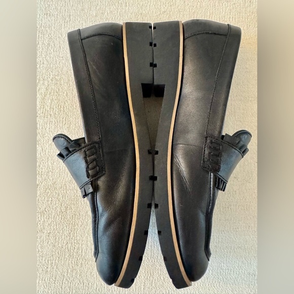 KATE SPADE Womens Black Leather Chunky Ruffle Loafers, Size 8 - Picture 5 of 9